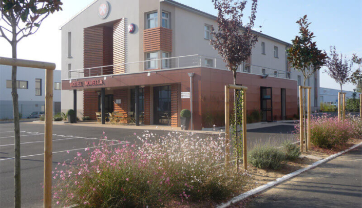 Aménagement d'espaces verts, parking, création de jardin pour les professionnels - Morisseau Paysagistes Nantes