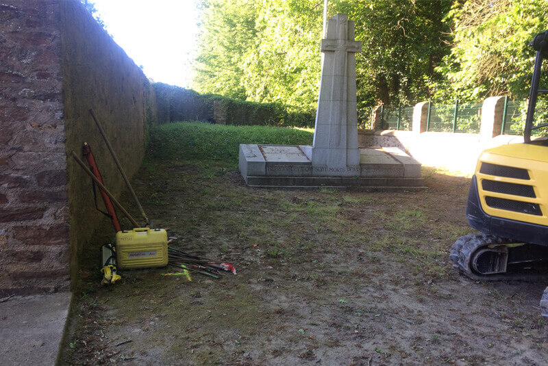 Entretien des plantes, taille d'arbustes, tonte pelouse, entretien de jardin pour les professionnels - Morisseau Paysagistes Nantes