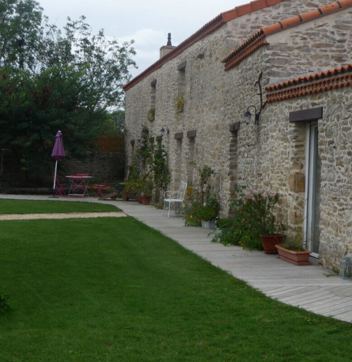 Entretien de jardin, terrasse, tonte pelouse, entretien de jardin pour les particuliers - Morisseau Paysagistes Nantes